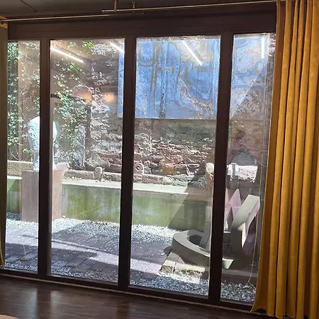 Exclusive In - Modern Comfort Meets Original Art Apartment Marktheidenfeld