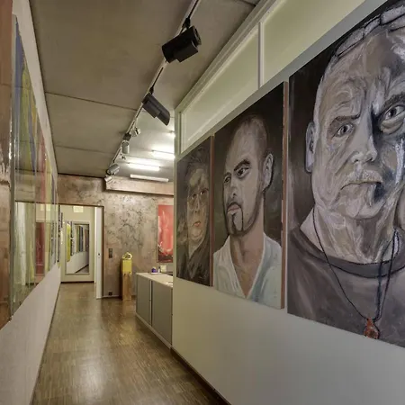 Exclusive In - Modern Comfort Meets Original Art Marktheidenfeld